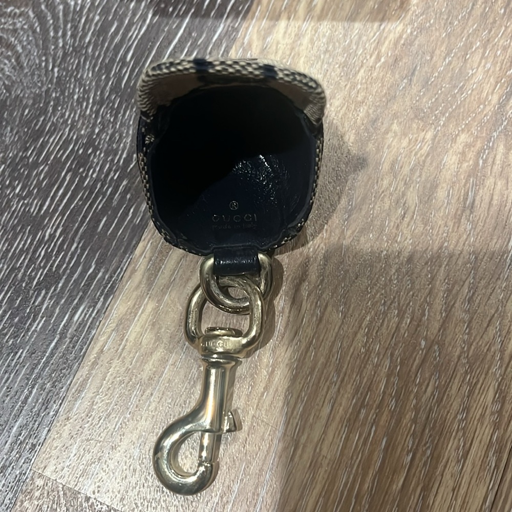 GUCCI baseball cap charm - Picture 4 of 5